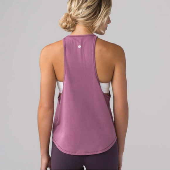 Lululemon Muscle Tank Like New (No Size Tag) - Picture 2 of 8